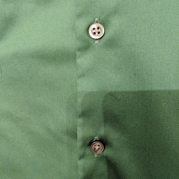 Men's Van Heusen Dress Shirt - Picture 5 of 5